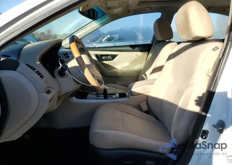 2015 Nissan Altima 2.5 z USA, uszkodzony, nr VIN 1N4AL3APXFC218629